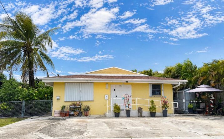 1212-1214 SW 30th Ct, Miami