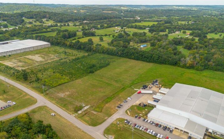 1033 Veterans Dr, Lewisburg