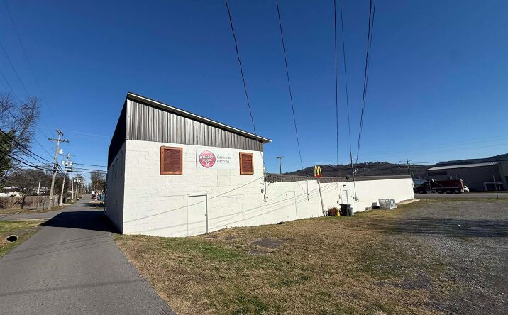 1800 Gunter Avenue, Guntersville
