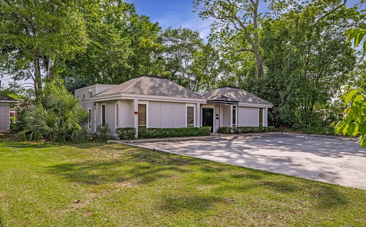 911 East 70th Street, Savannah