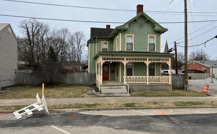 E Fourth Street, Franklin