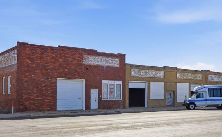116 S. Washington, Hutchinson