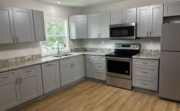 606 S Beemer, West Point