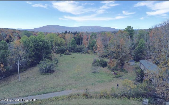 611 Mitchell Hollow Road, Windham