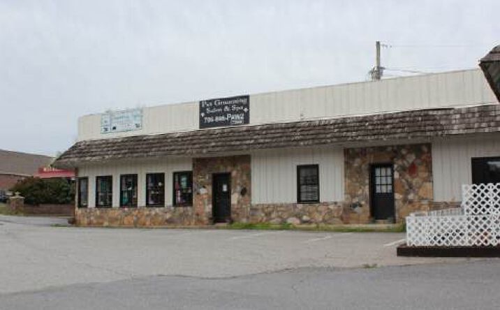 195 Main Street N, Hiawassee