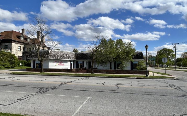 301 Lincolnway E., Mishawaka