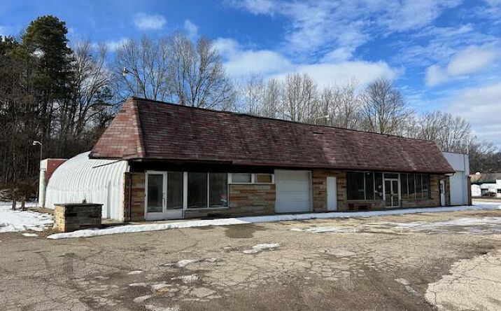 22555 Bedford Road N, Battle Creek