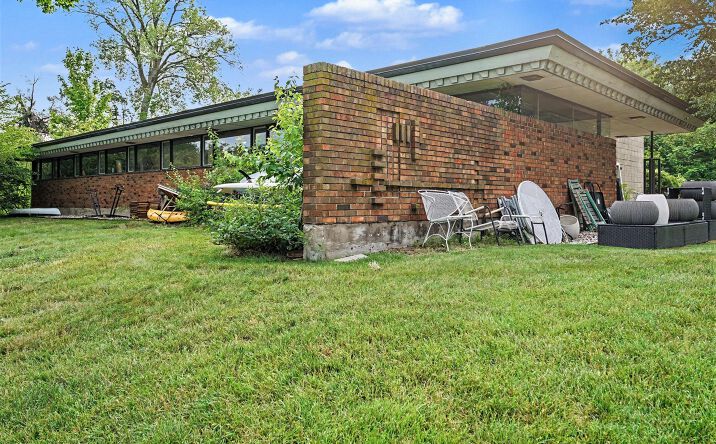 401 Klock Road, Benton Harbor
