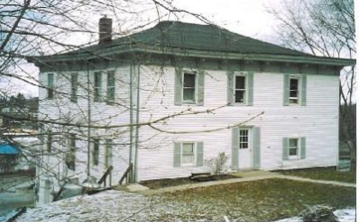 65 Hudson Avenue, Chatham