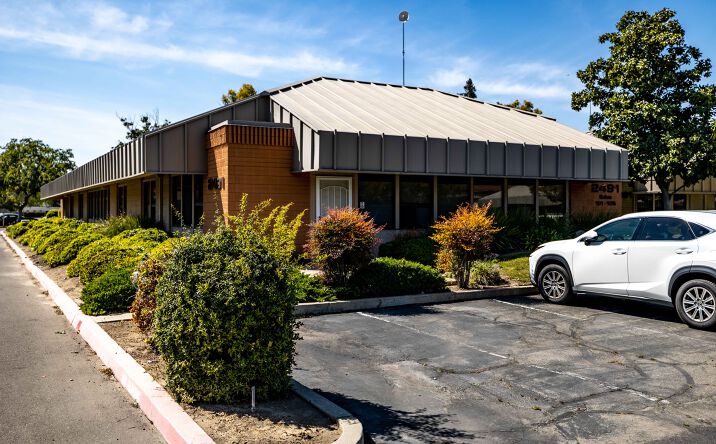 2491 W SHAW AVE, FRESNO