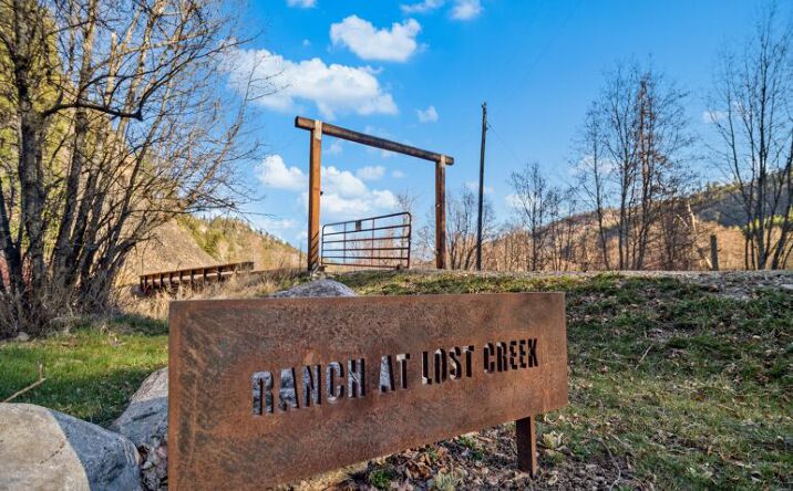 1721 Aeneas Valley Rd, Tonasket