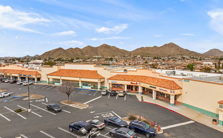 20200 CA-18, Apple Valley