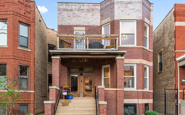 3541 N Oakley Avenue, Chicago