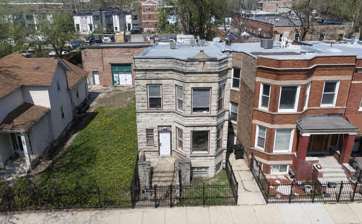 2822 W FLOURNOY Street, Chicago