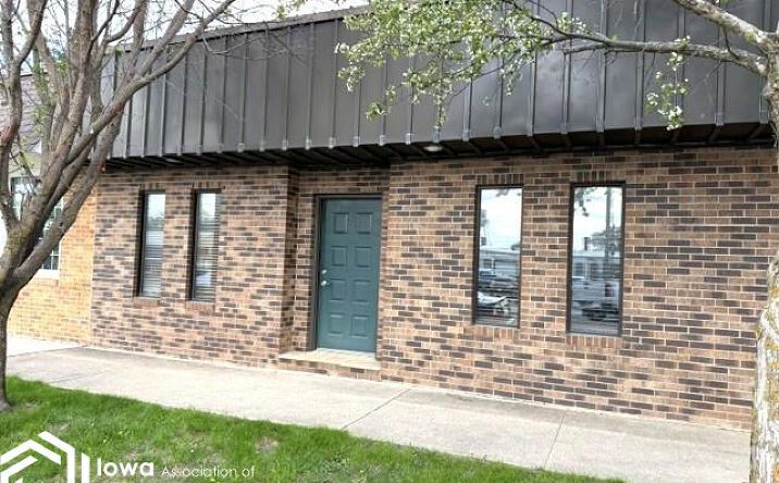 116 N Moore Street, Algona