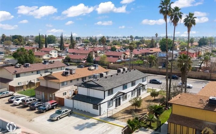 900 Pacheco, Bakersfield