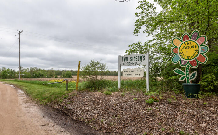 9991 Ellis Road, Belding