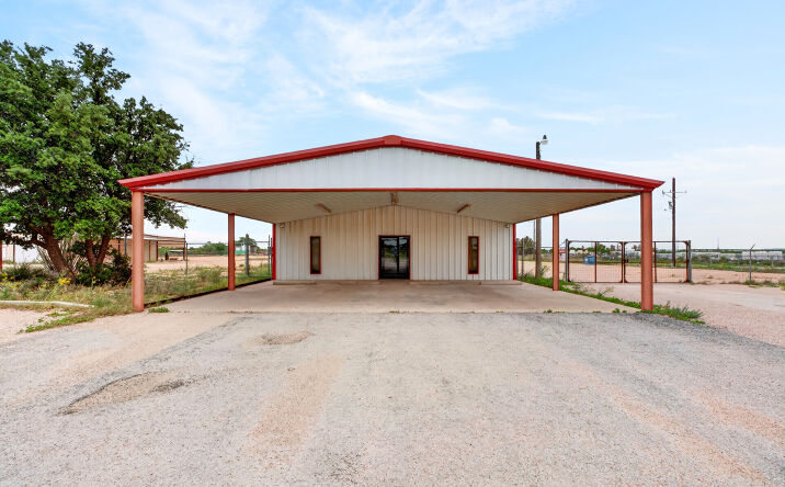 9400 South Service Road I-20, Big Spring