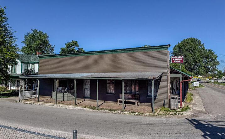 104 E Railroad Avenue, Glendale
