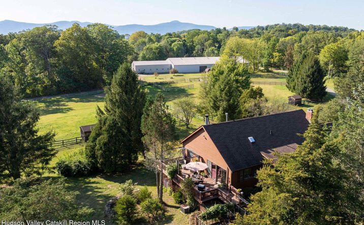 317 County Route 6, Germantown