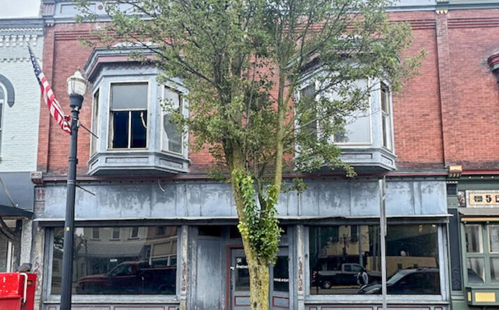 7 E Chicago Street, Quincy