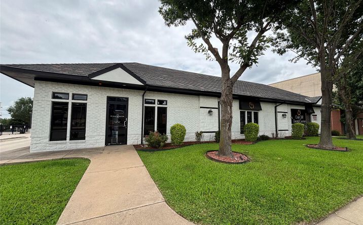 820 N Zang Blvd, Dallas