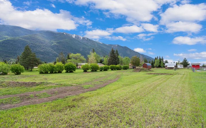 853 Berne Road, COLUMBIA FALLS