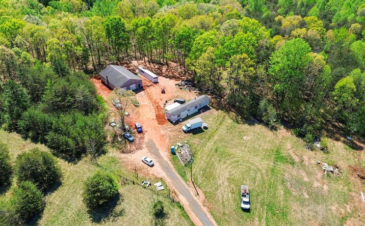 221 Cullen Ln, Statesville