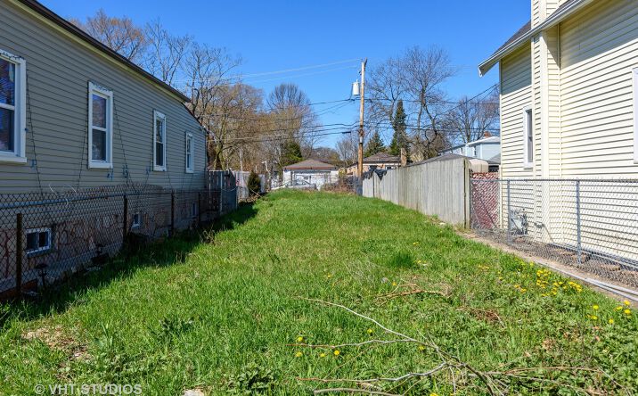 1740 Dodge Avenue, Evanston
