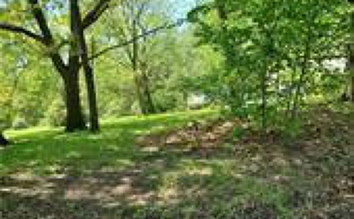 2432 N 85th Street, Kansas City