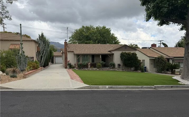 2414 N Lamer, Burbank