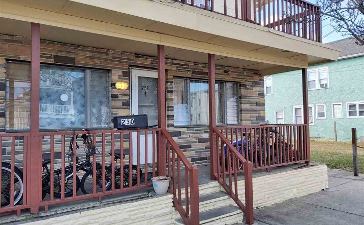 230 E Burk Avenue, Wildwood
