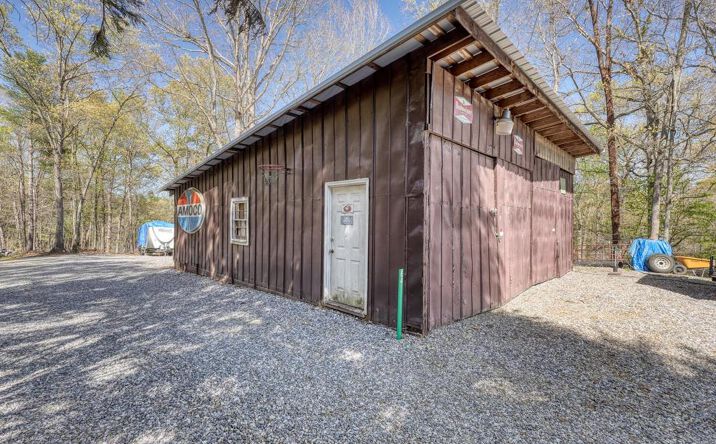 64 Guy Lane, Blairsville