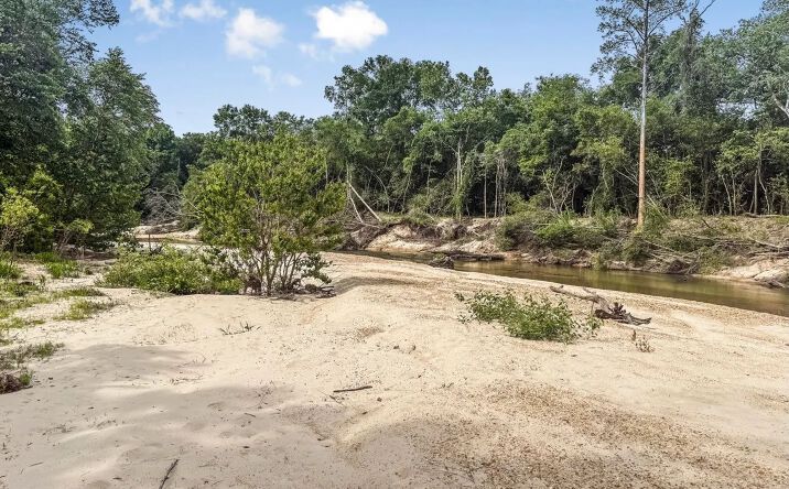3195 Leatherwood Road, 71112