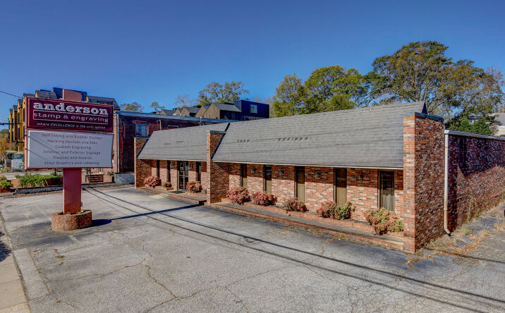 211 E. Stone Avenue, Greenville