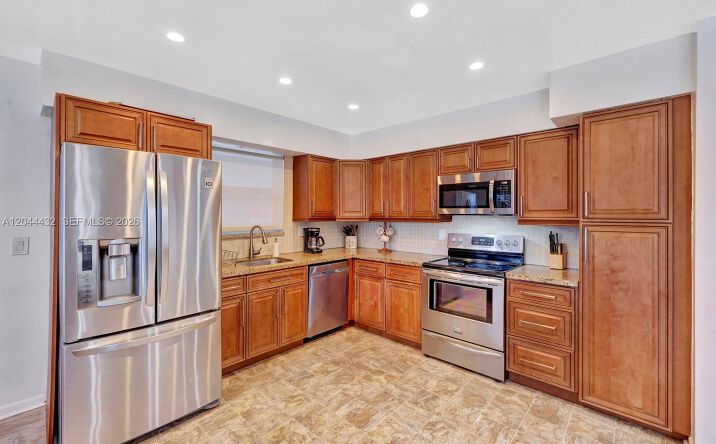45 SE 14th St, Dania Beach