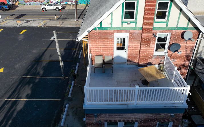 206 E Maple Avenue, Wildwood
