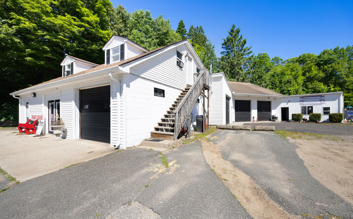 214 Wilbraham Street, Palmer