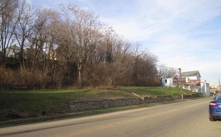 251 N B Street, Hamilton
