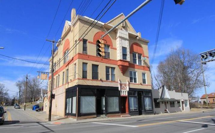 7049 Montgomery Road, Silverton