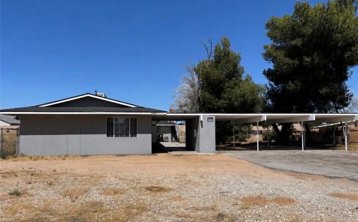 13336 Mohawk Road, Apple Valley