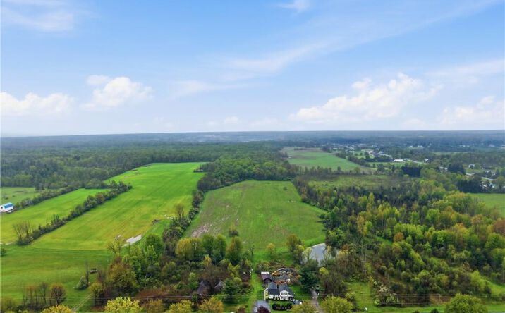 13755 Main Road Newstead, NY 14001, Houston