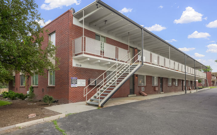 7310 W TENTH AVE, LAKEWOOD