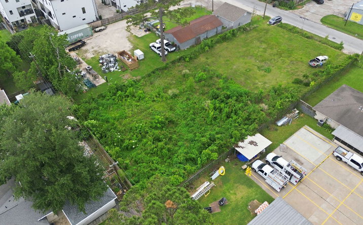 861 Wakefield Drive, Houston