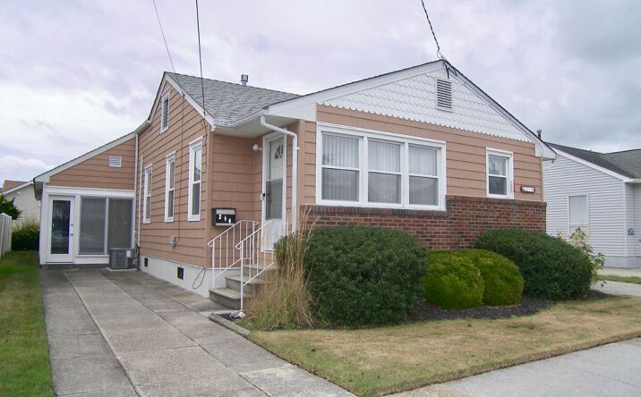 214 E Denver Avenue, Wildwood Crest