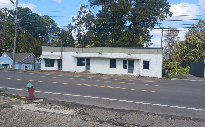 172 West Main Street, Camden