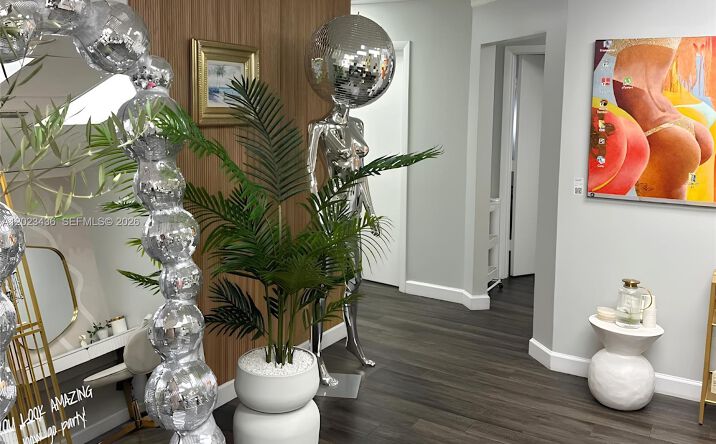 1250 E Hallandale Beach Blvd, Hallandale Beach