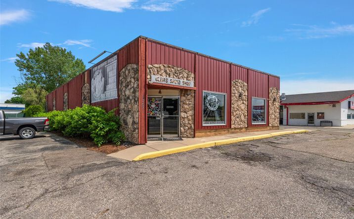 1357 S Gratiot Avenue, Clinton Township