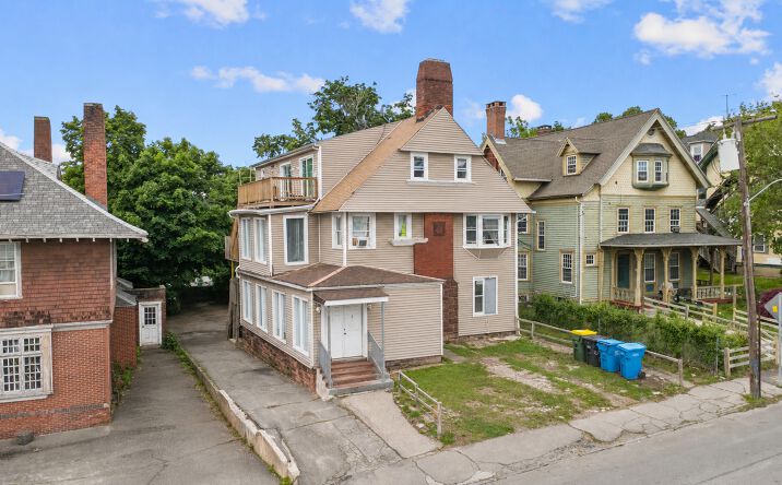 135 PROSPECT ST, WATERBURY