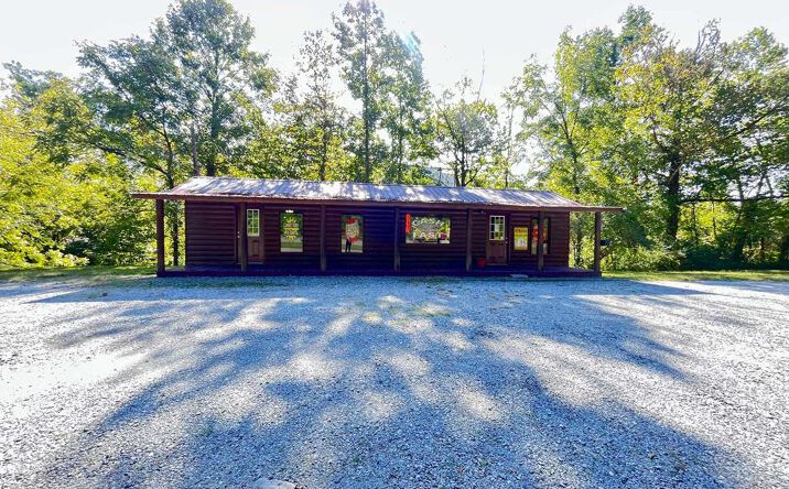 825 S Main Street, Ellijay